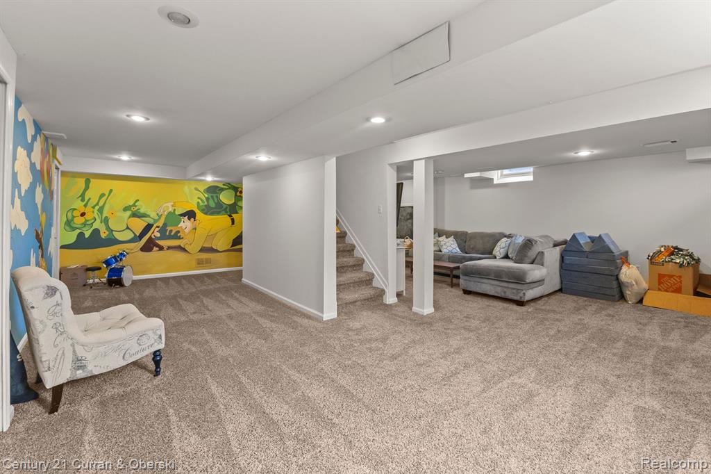 42745 LEDGEVIEW Drive, Novi, MI 48377 — Photo 40