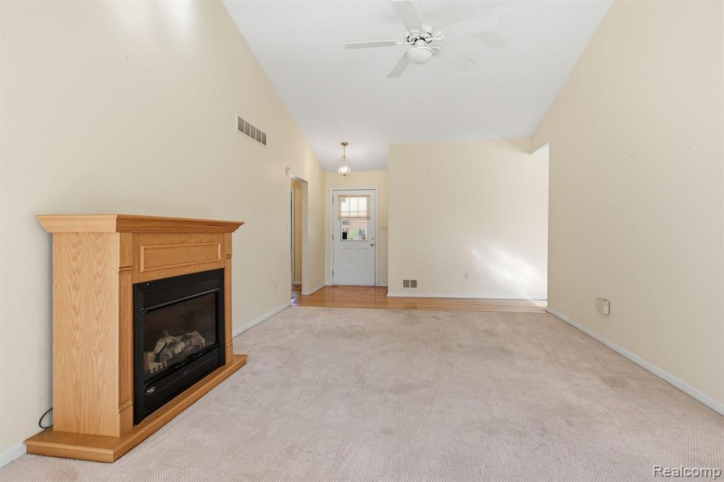 518 Redmaple Lane, 62, Brighton, MI 48116 — Photo 3