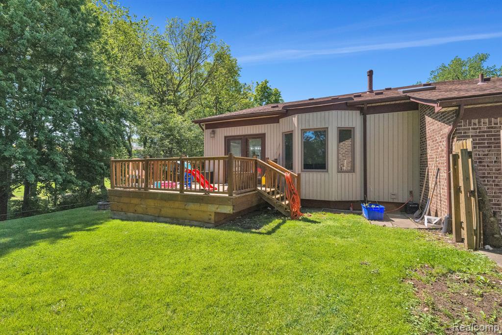 18823 Millar Road, Clinton Twp, MI 48036 — Photo 33