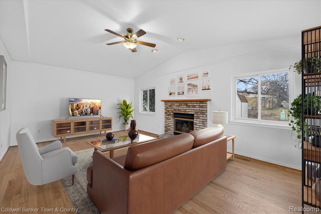 8895 Knolson Avenue, Livonia, MI 48150 — Photo 18