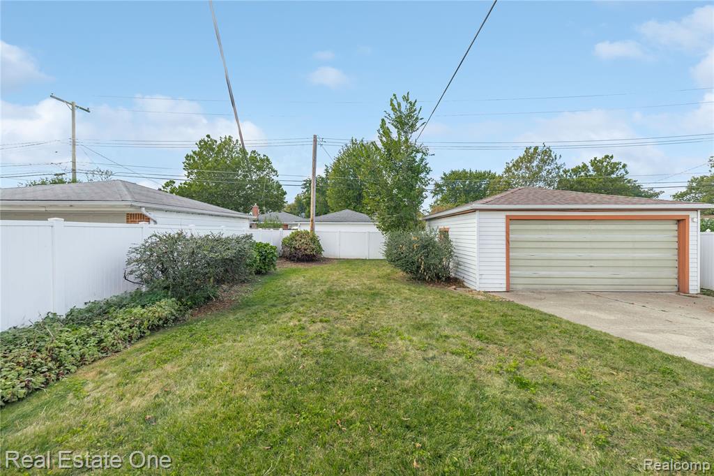 8177 Gary Avenue, Westland, MI — Photo 39