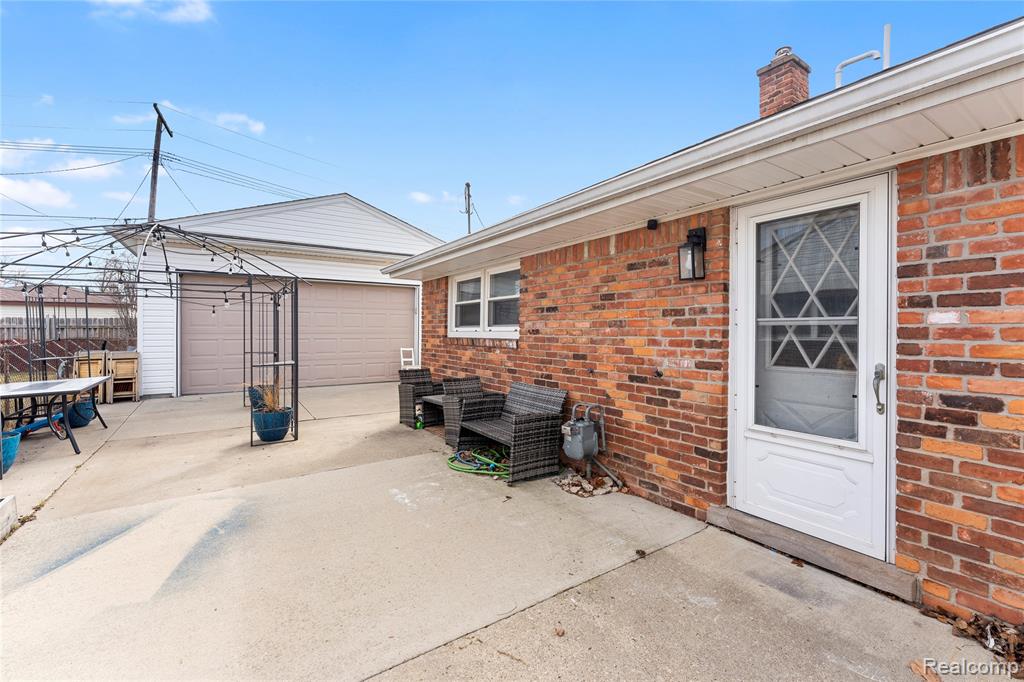 18055 Hinton Street, Riverview, MI 48193 — Photo 19