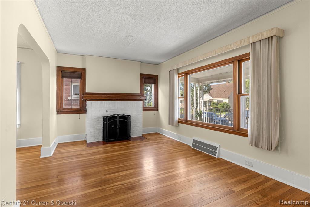 4564 Chovin Street, Dearborn, MI 48126 — Photo 4