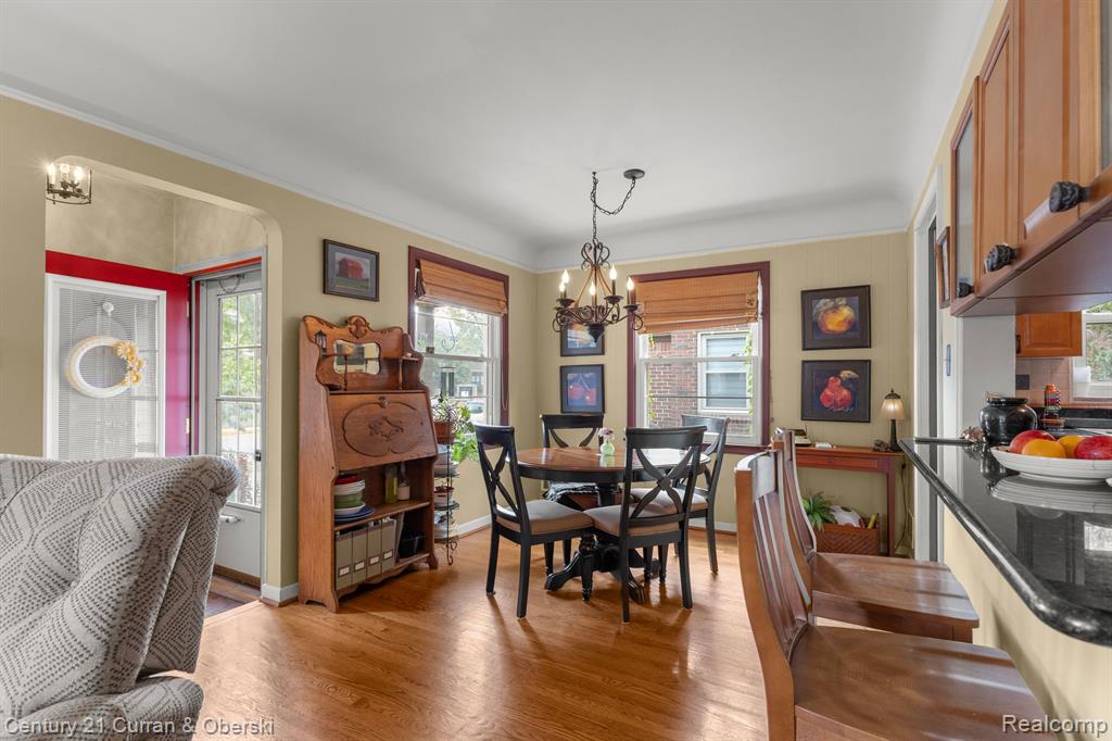 515 N WAVERLY Street, Dearborn, MI 48128 — Photo 9
