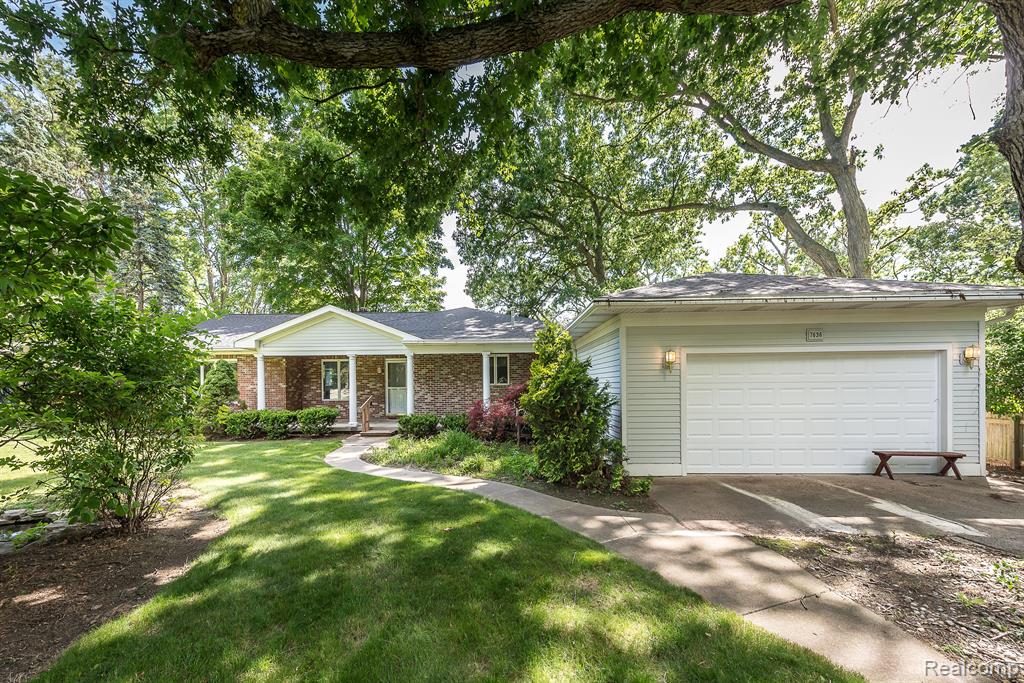 7636 THARP Drive, Whitmore Lake, MI 48189 — Photo 18