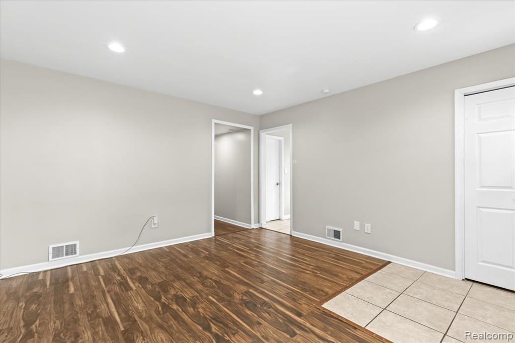 8111 Timken Avenue, Warren, MI 48089 — Photo 3