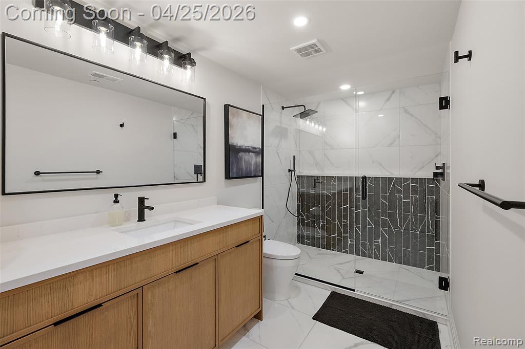 7487 Gramercy Circle, West Bloomfield, MI — Photo 16