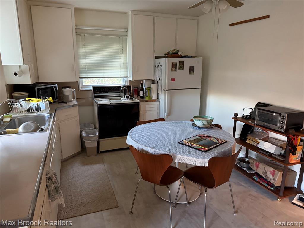 6433 Walnut Lake Road, West Bloomfield, MI 48323 — Photo 3