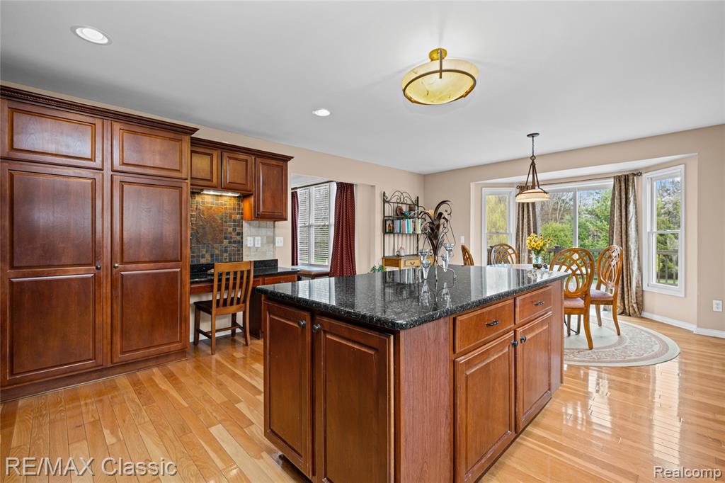 4930 Menominee Lane, Clarkston, MI 48348 — Photo 26
