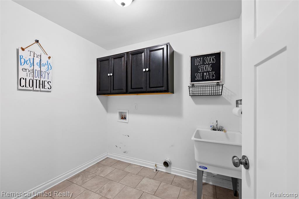 61964 Saddlecreek Drive, South Lyon, MI 48178 — Photo 43