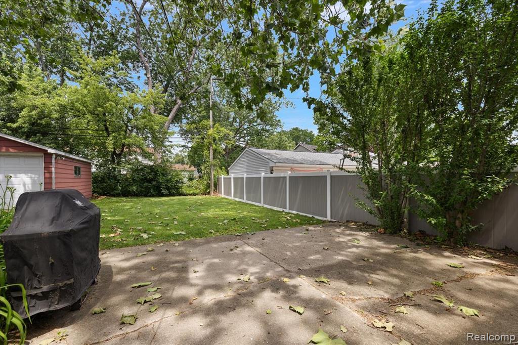 754 W Baker Avenue, Commerce Twp, MI — Photo 41