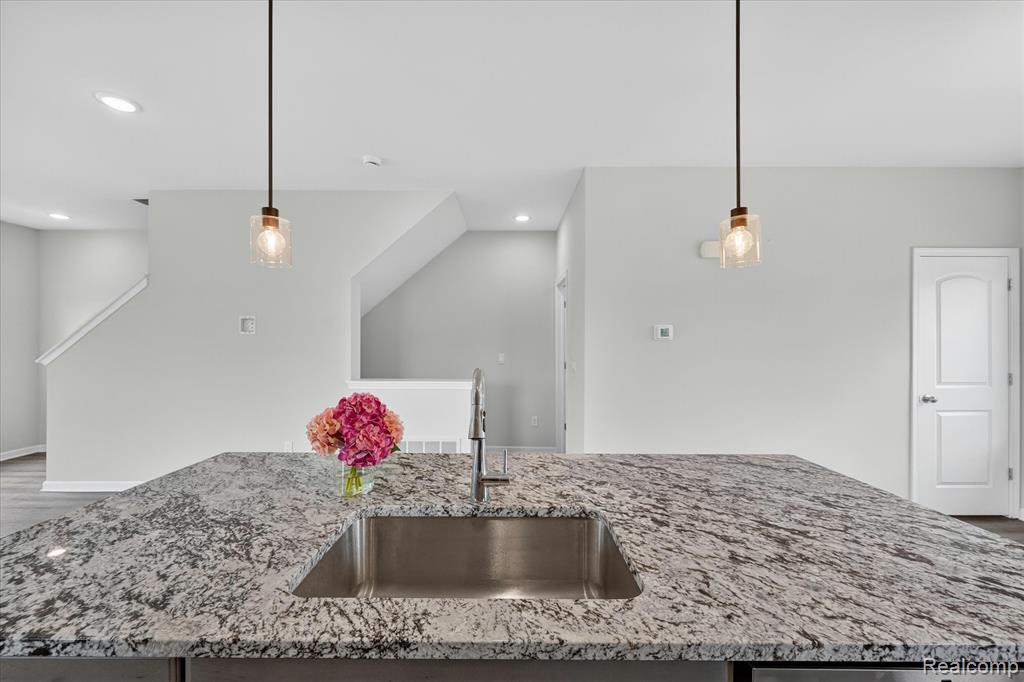 4876 E Ludlow Lane, Troy, MI 48085 — Photo 14