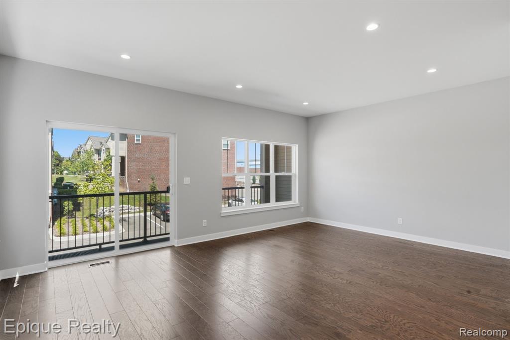 25549 Grandview Lane, 31, Novi, MI — Photo 5