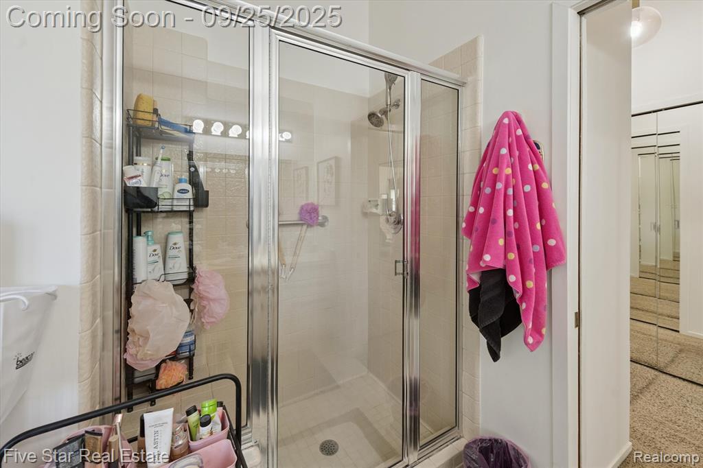 5611 Hillcrest Circle W, 50, West Bloomfield, MI — Photo 27