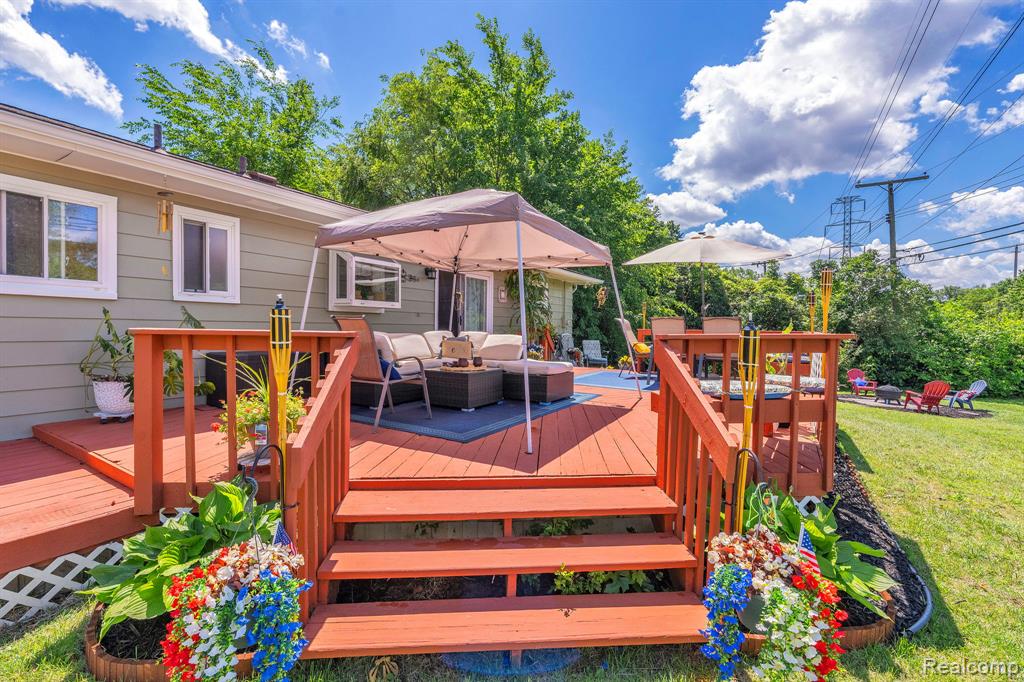 8016 Pardee Road, Taylor, MI 48180 — Photo 35