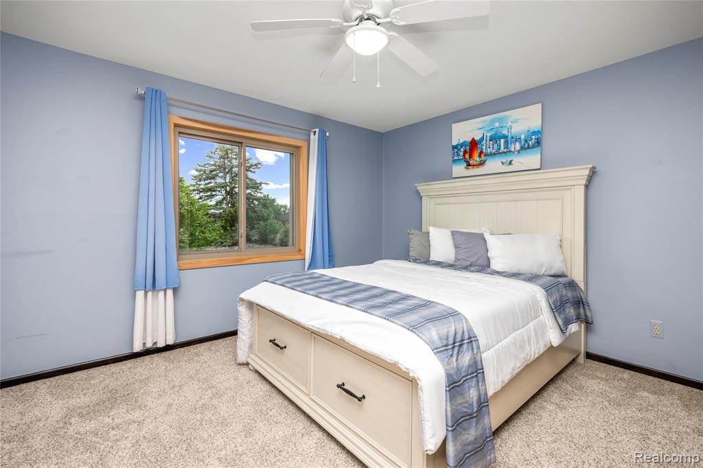 53961 Sutherland Court, Utica, MI 48316 — Photo 59