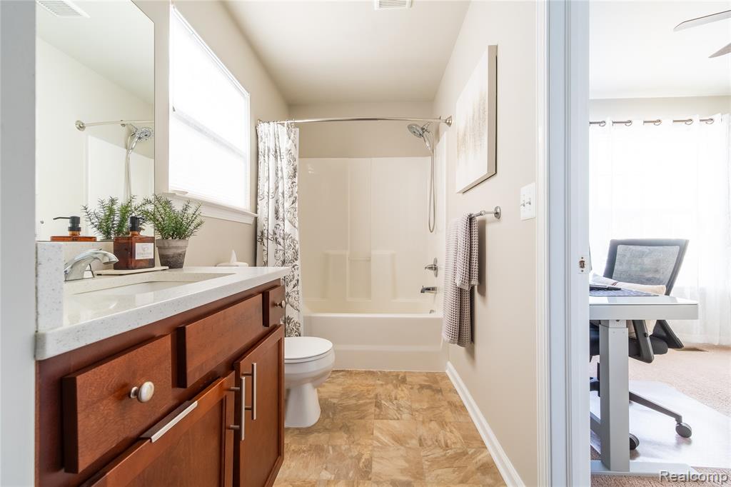 9054 Rock Harbor Drive, Newport, MI 48166 — Photo 24