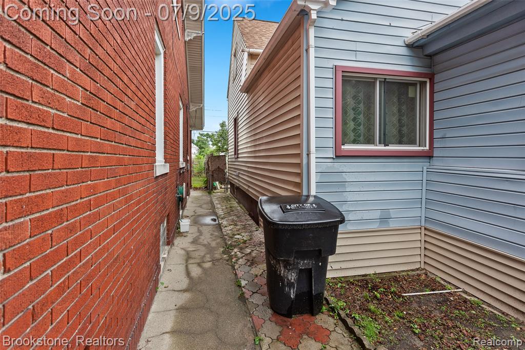 3831 Casmere Street, Hamtramck, MI 48212 — Photo 24