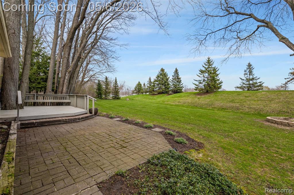 2317 Chelsea Court, Troy, MI 48084 — Photo 32