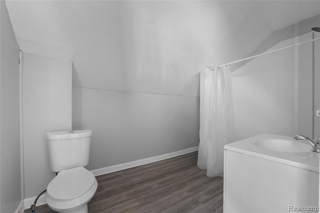 8614 Robson Street, Detroit, MI 48228 — Photo 23