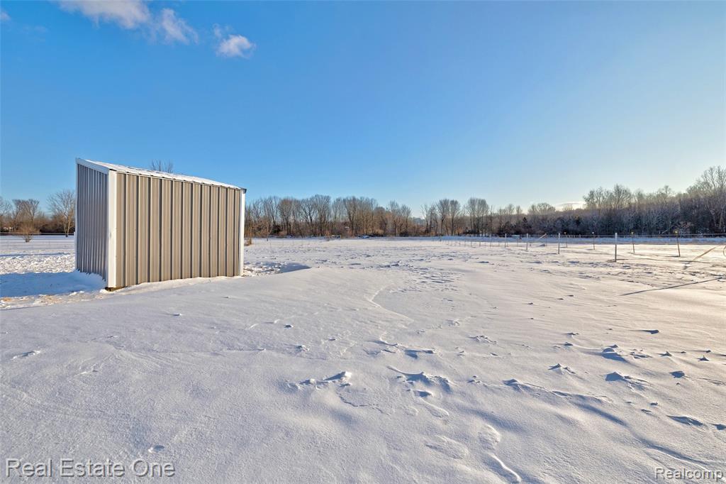 11392 E Carpenter Road, Davison, MI 48423 — Photo 45