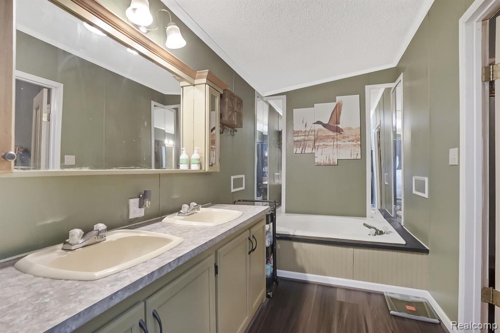 18900 Bowdish Road, Gregory, MI 48137 — Photo 11