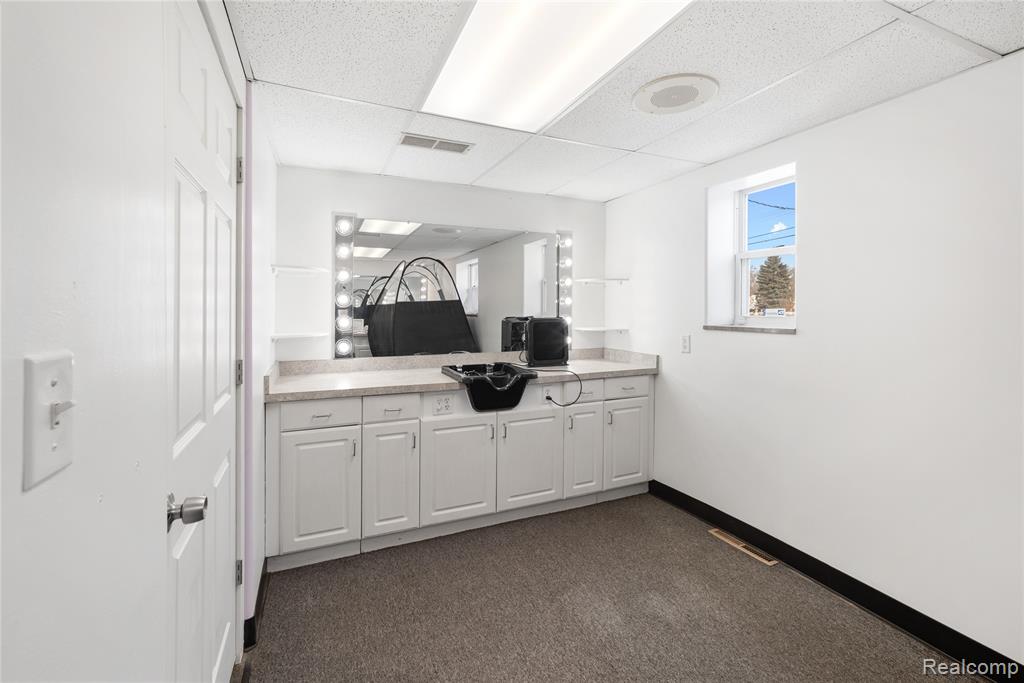 4680 Dixie Highway, Waterford, MI — Photo 17