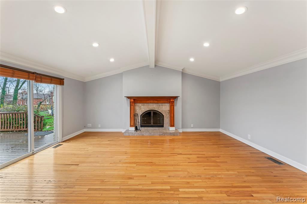4822 Peachtree Drive, Sterling Heights, MI 48310 — Photo 30
