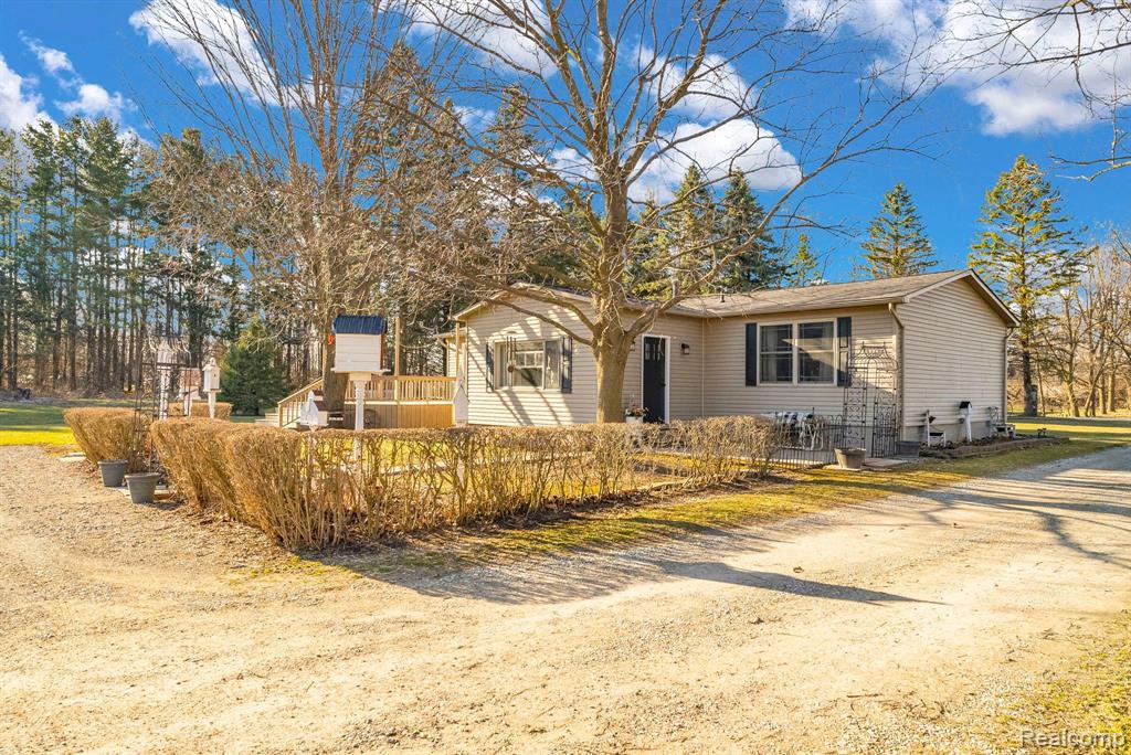 6572 WELLMAN LINE Road, Croswell, MI 48422 — Photo 43