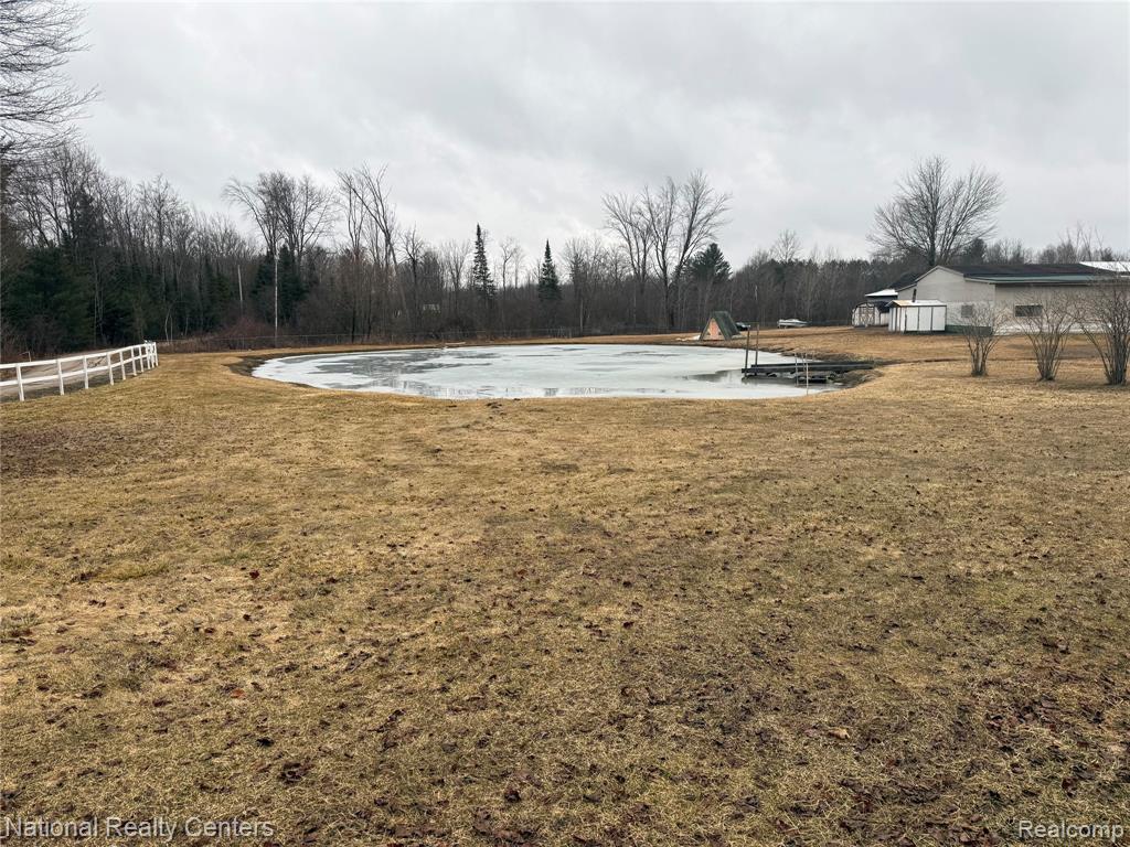 269 W M-61, Gladwin, MI 48624 — Photo 5