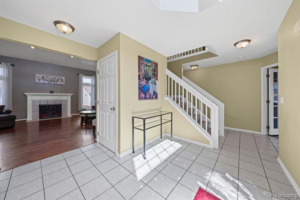 42890 BROOKSTONE Drive, Novi, MI 48377 — Photo 5