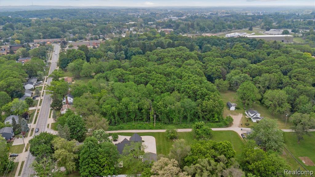 595 BRIGHTON LAKE RD, Brighton, MI 48116 — Photo 66
