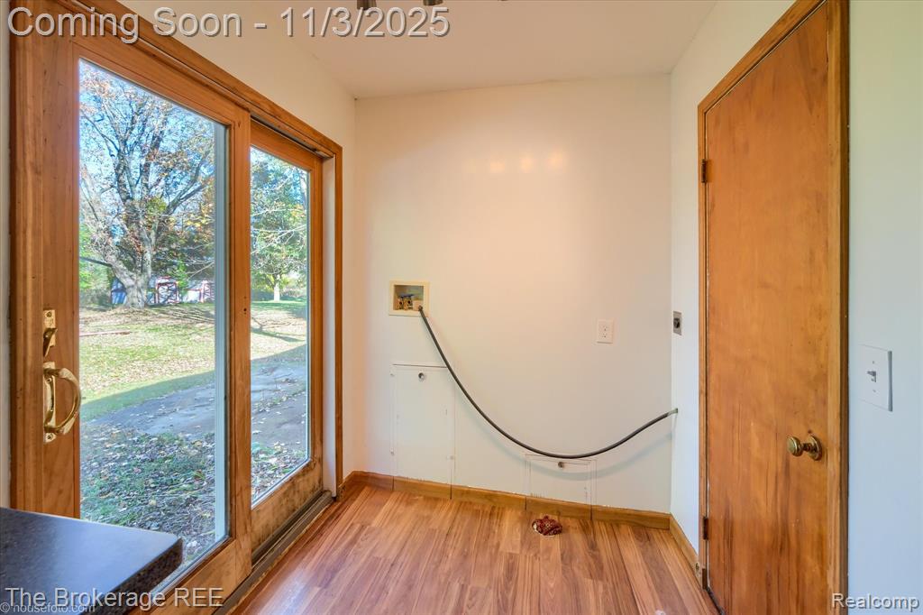 9298 Hilda Lane, Flushing, MI 48433 — Photo 13