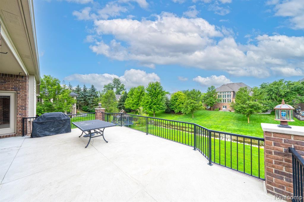 55545 WHITNEY, Shelby Twp, MI 48315 — Photo 12
