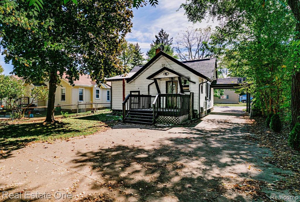2918 Nagle Court, Keego Harbor, MI 48320 — Photo 28