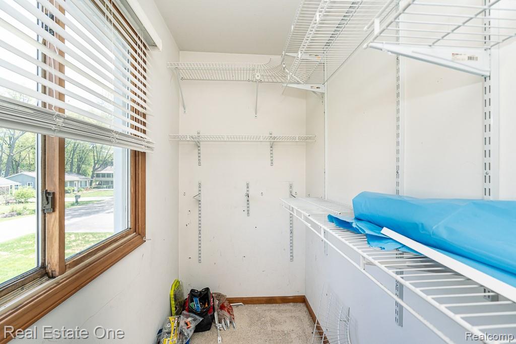 668 Sherry Drive, Lake Orion, MI 48362 — Photo 19
