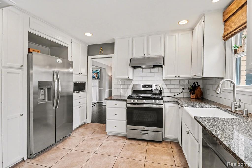 32240 Auburn Drive, Beverly Hills, MI 48025 — Photo 6
