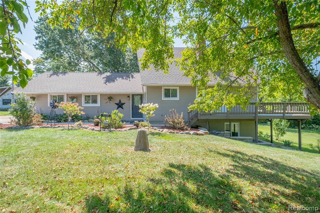 11010 Hegel Road, Goodrich Vlg, MI — Photo 6