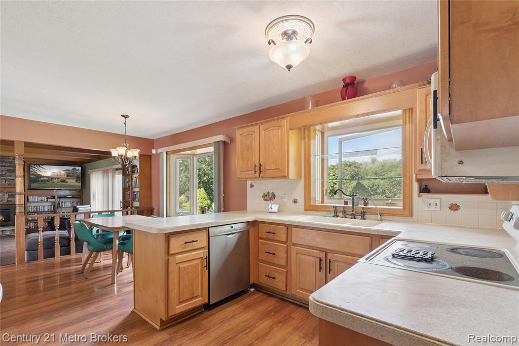 8505 Old Plank Road, Grand Blanc, MI 48439 — Photo 19