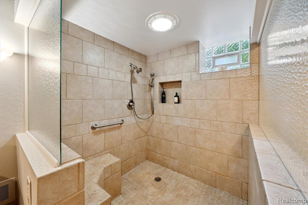 42259 WHITE HART Boulevard, Canton, MI 48188 — Photo 42