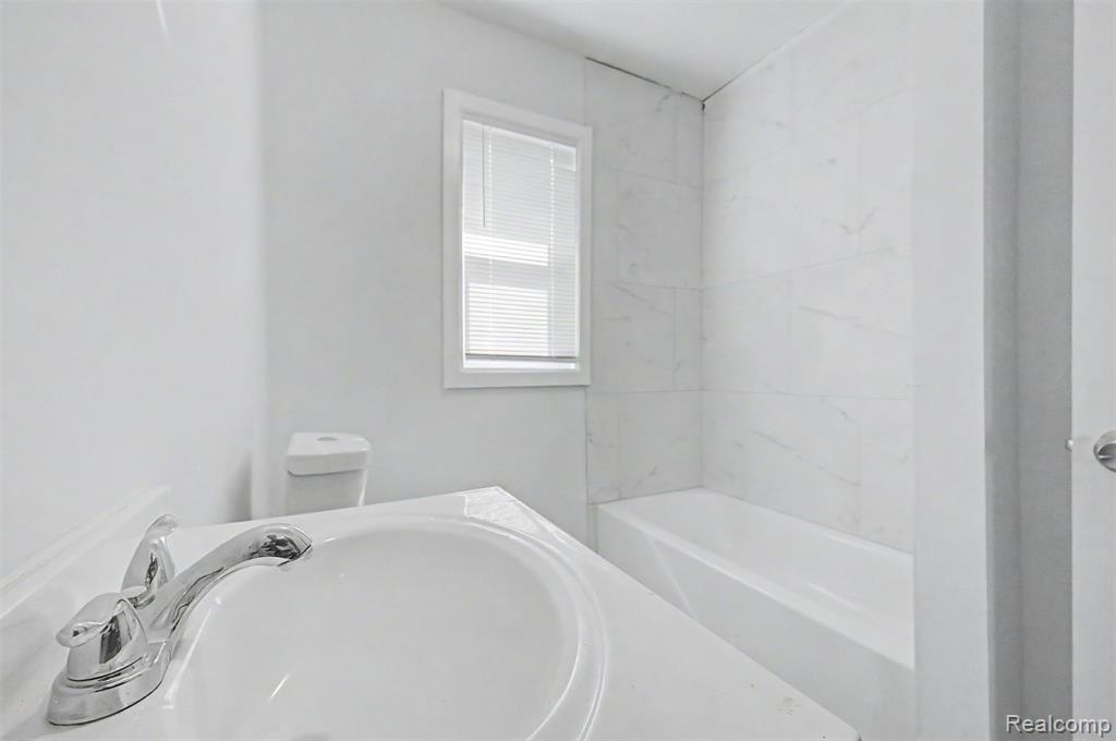 3799 Pingree Street, Detroit, MI 48206 — Photo 10