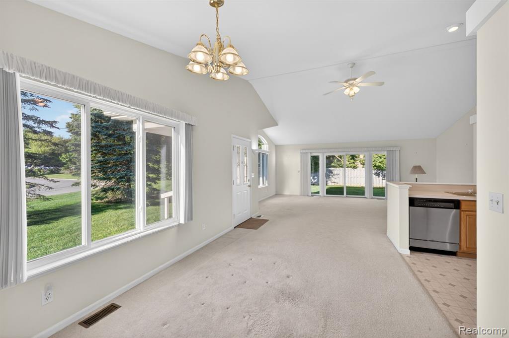 100 Aberdeen Drive, 36, Flushing, MI 48433 — Photo 26