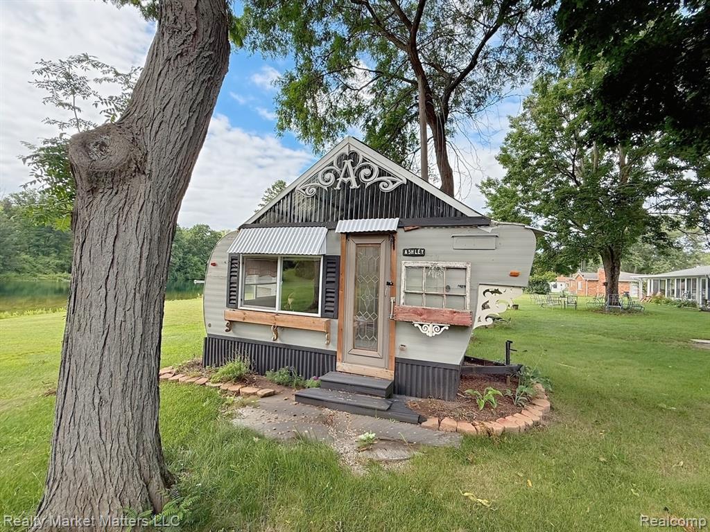 4424 Killarney Park Drive, Burton, MI 48529 — Photo 25