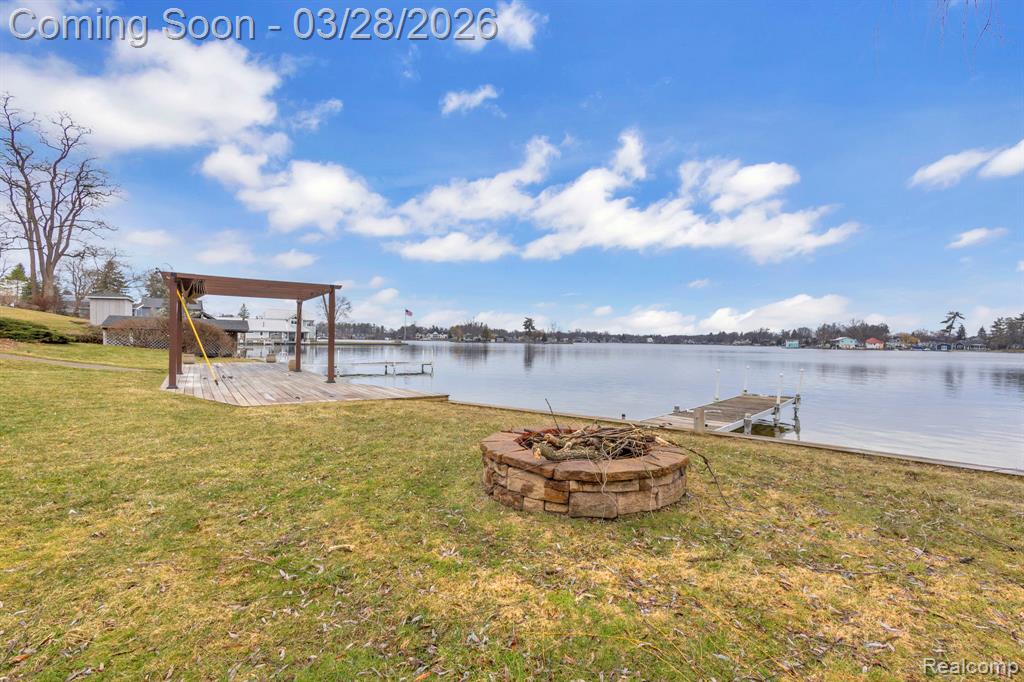 664 King Circle, Lake Orion, MI 48362 — Photo 57