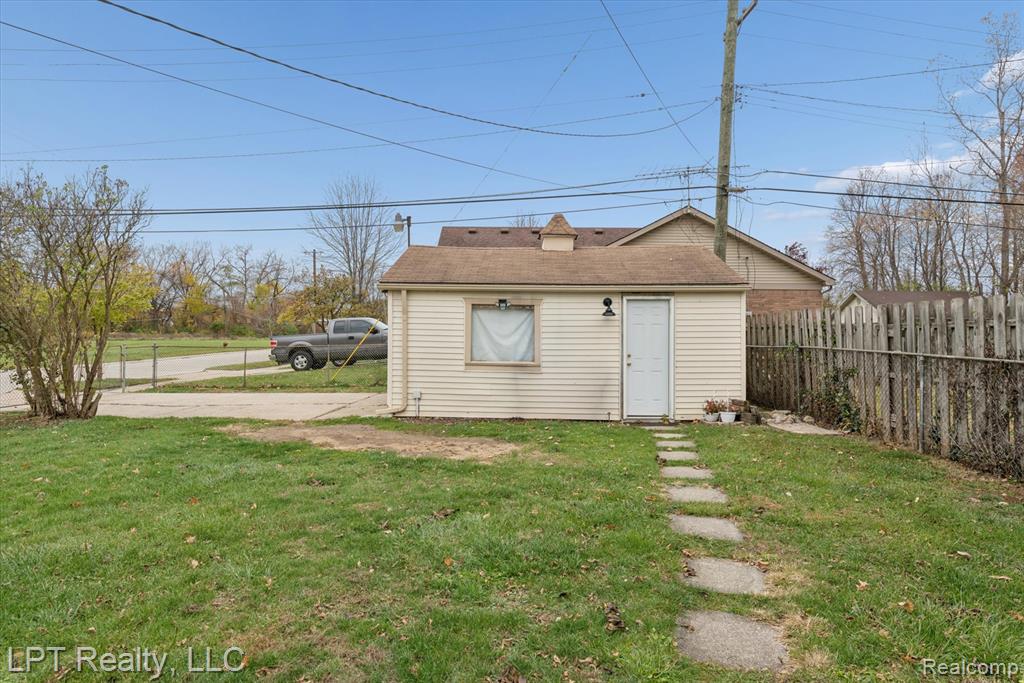 5172 Hazel Street, Dearborn Heights, MI 48125 — Photo 36