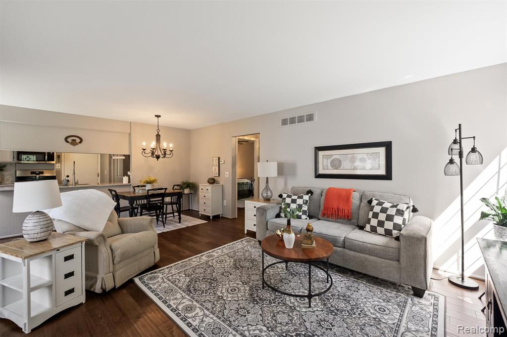 375 Neptune Drive, Walled Lake, MI 48390 — Photo 11