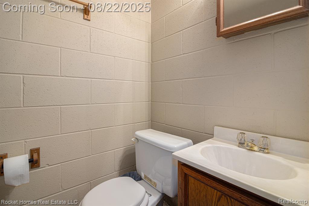 44620 W 11 Mile Road, Novi, MI — Photo 21