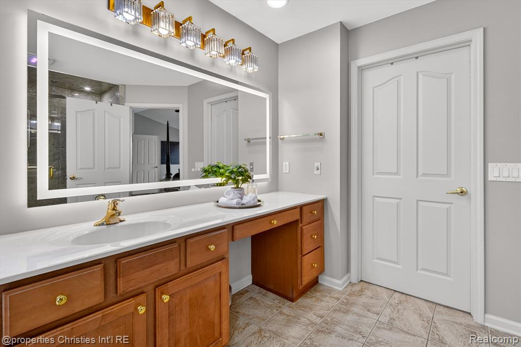 45094 Oak Forest Drive, Northville, MI 48168 — Photo 34