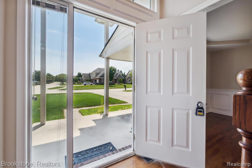 53329 SHAWN Drive, Chesterfield, MI 48047 — Photo 6