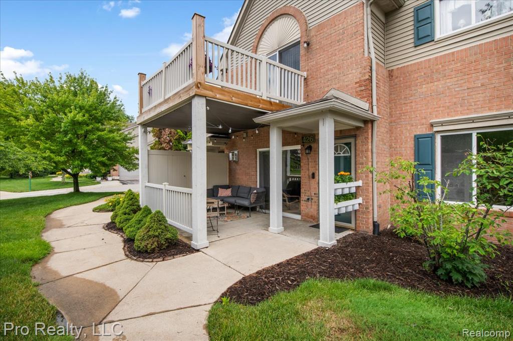 426 Marigold Circle, Westland, MI — Photo 2
